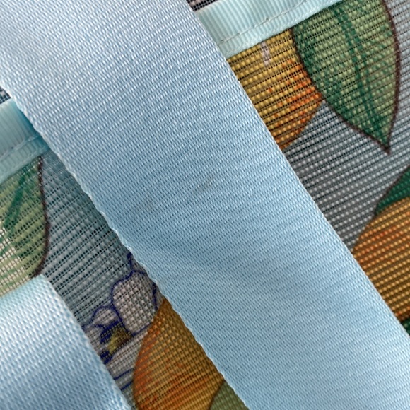 Vera Bradley Beach Blanket/Tote Lemons NWT 🍋🍋🍋 - Picture 5 of 5